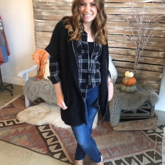 EVY'S Tree Hooded Fuzzy Sweater - Picture 7 of 10